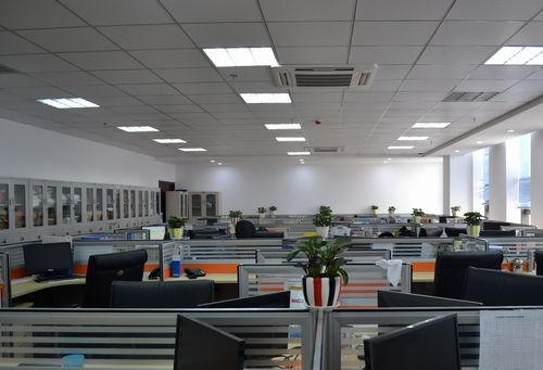 如何種植特大西紅柿 石家莊科環(huán)種植設(shè)備，番茄基質(zhì)種植槽栽培架 無土栽培西紅柿槽 種植槽廠家:無土栽培